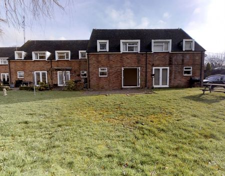 Ground Floor Flat, Mill Court, Great Haywood, Stafford, ST18 0RX - Photo 2