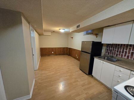 For Lease - 15 Twin Pines Crescent Unit# BSMT, Brampton, Ontario - Photo 4