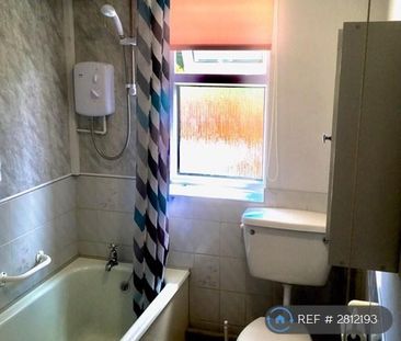 2 bedroom maisonette to rent - Photo 5