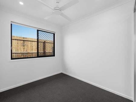 Brand New Family Home with Ducted Air Conditioning, Solar & Stylish Modern Finishes - Photo 5