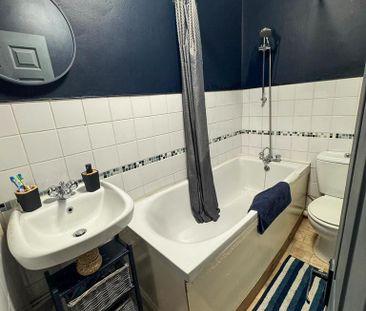 1 bedroom flat to rent - Photo 6