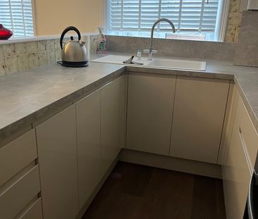 2 Bed Flat, Salusbury Road, NW6 - Photo 5