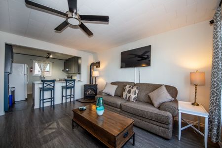 For Lease - 67 Lakeshore Boulevard, Selwyn, Ontario - Photo 4