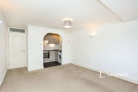 2 bedroom apartment to rent Albemarle Park, Albemarle Road, Beckenham, BR3 - Photo 5