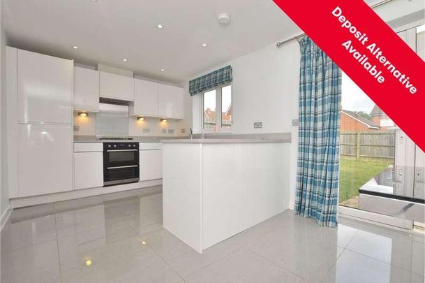 Westvale Road, Horley, Surrey, RH6 - Photo 1
