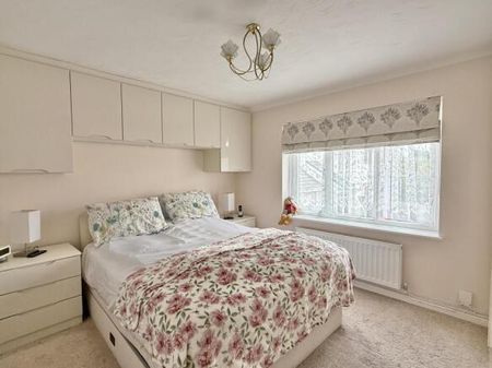 3 bedroom bungalow to rent - Photo 3