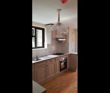 2 Bed Flat, Tudor Road, E6 - Photo 4