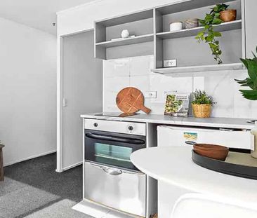 Fully furnished 2 bedrooms apartment on Hobson St - Photo 2