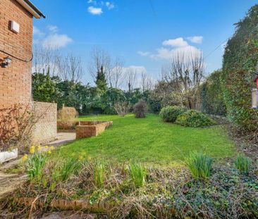 2 bedroom semi-detached house to rent - Photo 3