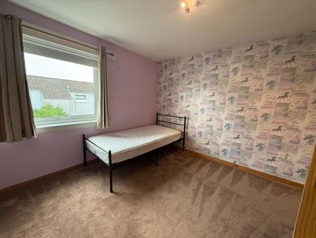 2 bedroom terraced house to rent - Photo 2