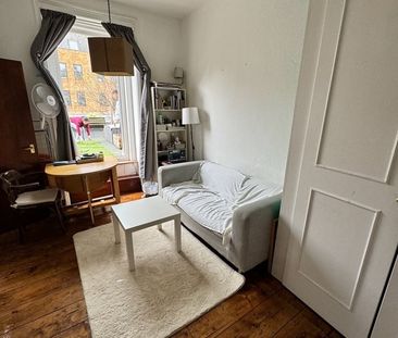 1 Bed Flat, Camden High Street, NW1 - Photo 1