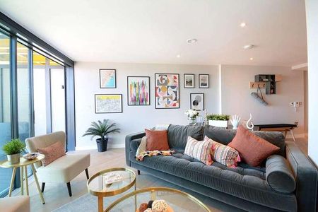 Uncle Elephant And Castle, Elephant And Castle, SE11 - Photo 2