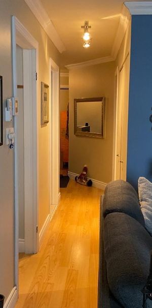 MÉTRO LAVAL 31/2 HAUT DE TRIPLEX LIBRE LE 1er AVRIL - Photo 1