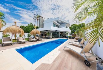 5 bedroom luxury Villa for rent in San Pedro de Alcántara, Spain