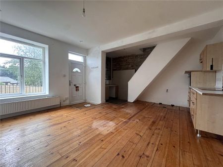 2 bedroom terraced house to rent - Photo 2