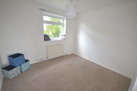 3 bedroom terraced house to rent - Photo 2