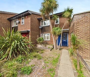 Briar Close, Hampton, Middlesex, TW12 - Photo 5