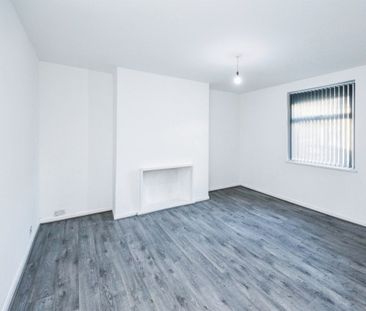 Adelaide Street - Photo 1