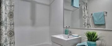 1 room apartment of 60m² in Montreal - Photo 1