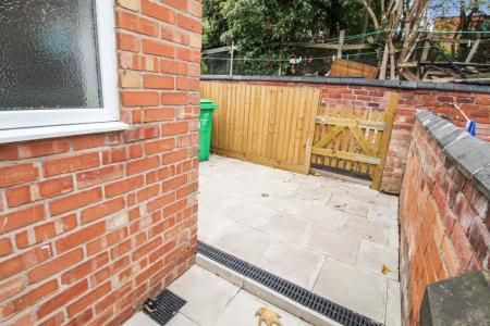 Oakland Street, Nottingham, NG7 - Photo 2