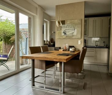 Modernes Wohnen in zentraler Lage mit eigener Gartenoase - Photo 6