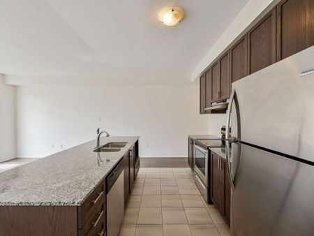 For Lease - 23 Temple Manor Road, Brampton, Ontario - Photo 4