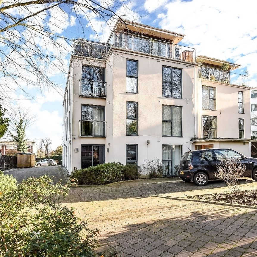 Flat to rent - 23- 25 Taymount Rise, London, SE23 - Photo 1