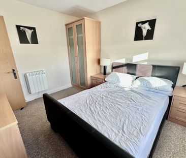 Lakeside Boulevard - Photo 4