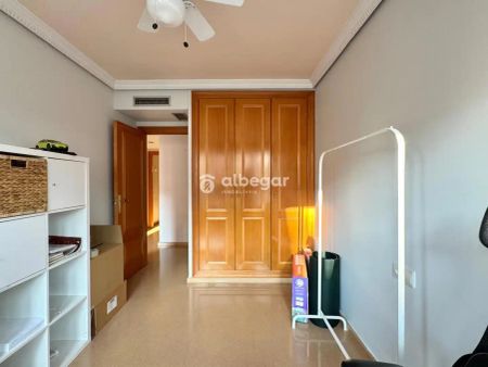 Piso de alquiler en Gregorio Gea, Les Tendetes - Avenida Burjassot - Photo 5