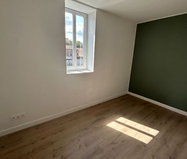 Location Appartement 2 pièces 26m² LILLE 59000 - Photo 2