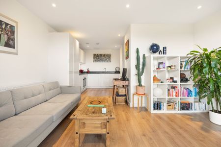 1 Bed Flat, Barrington Road, SW9 - Photo 3