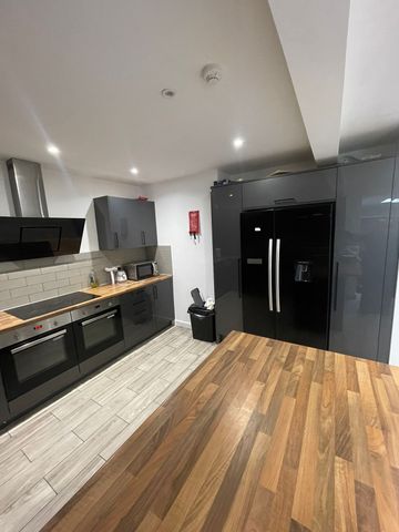 Terry Road Room 4 - Photo 4