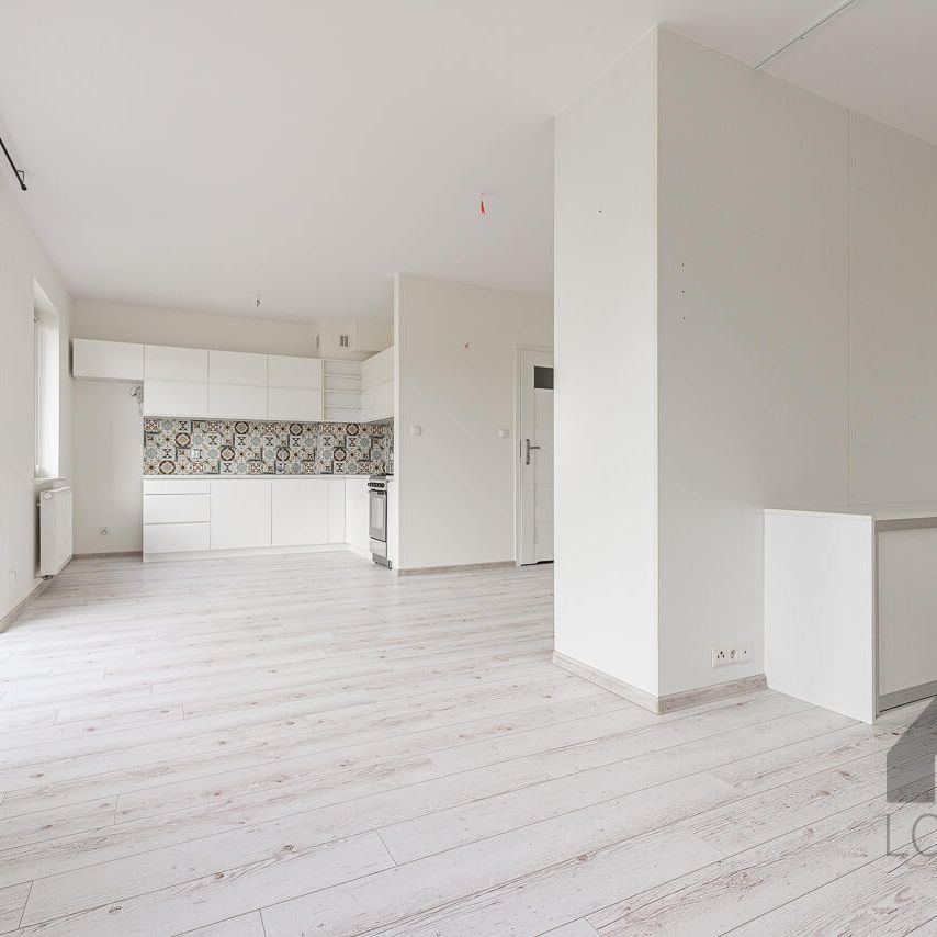 Przestronna kawalerka z balkonem na Warpiu w Jaworznie do wynajęcia - Фото 1