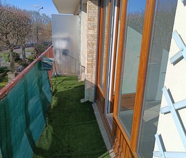 Location Appartement 2 pièces 53m² ST MAUR DES FOSSES 94100 - Photo 6