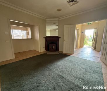 Residential Accommodation with a Flexible Floor Plan - Suit Mining ... - Photo 6