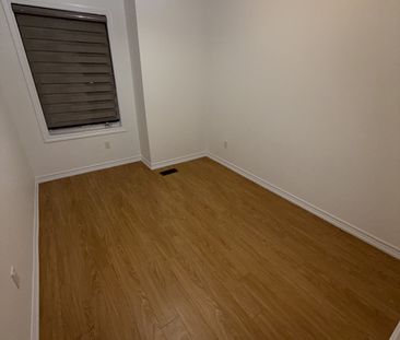 For Lease - 35 Shiff Crescent, Brampton, Ontario - Photo 6