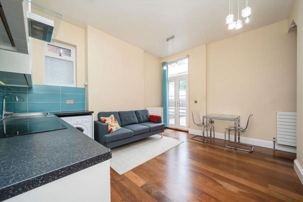 1 bedroom flat to rent - Photo 1