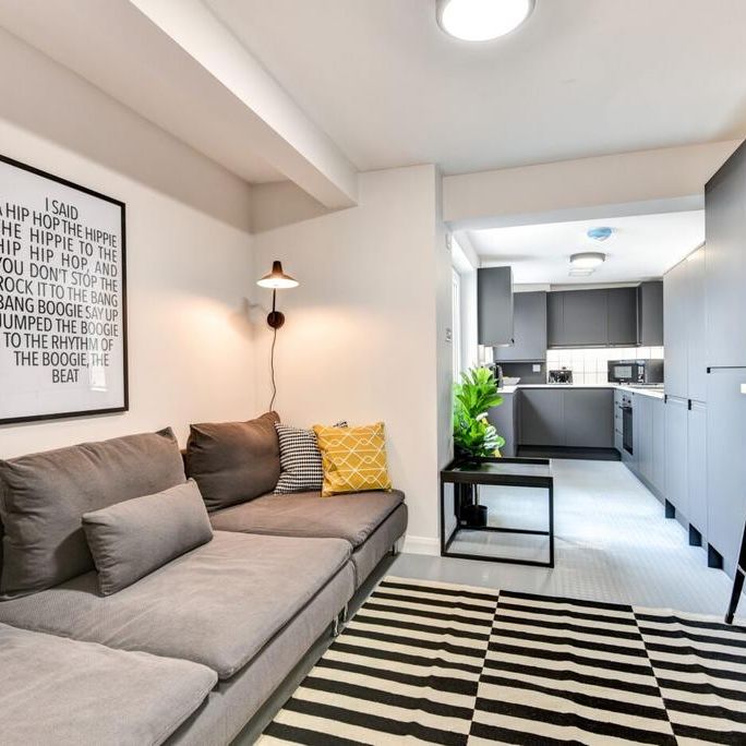 5 bedroom house to rent - Photo 1