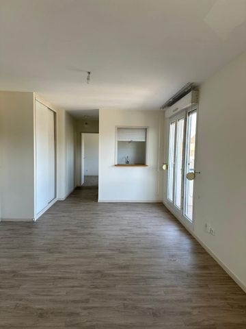 Location Appartement 2 pièces 50m² - Photo 2