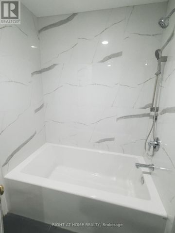 For Lease - 102 Bloor Street Unit# 809, Toronto, Ontario - Photo 4