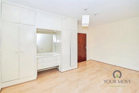 4 bedroom flat to rent - Photo 4