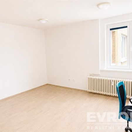 Pronájem bytu 2+kk 40 m2 - Photo 4