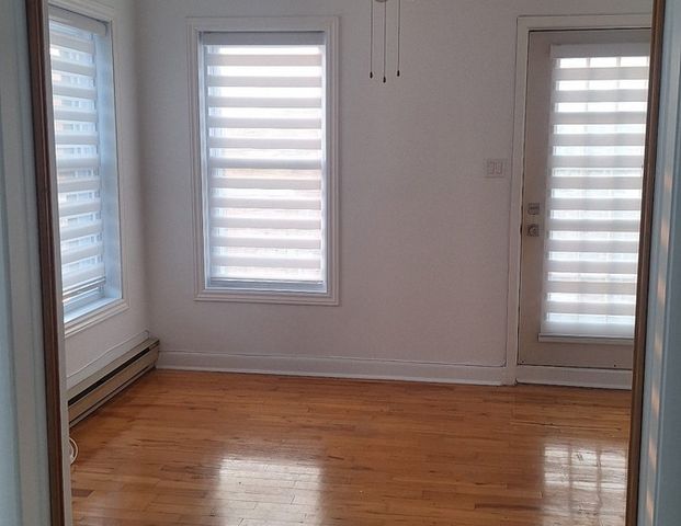 À louer / Maison à étages - Photo 1
