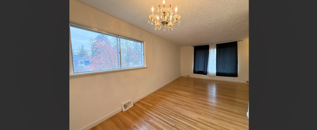 3 Bedroom Main Floor – Great Location! - Photo 2