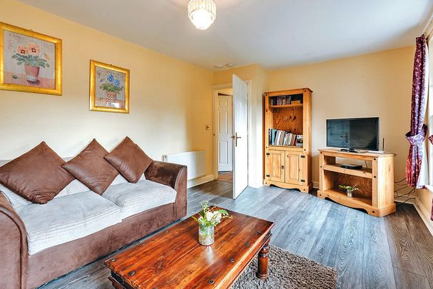 Netley Hall Cottages - Photo 1