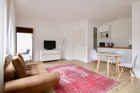 Hochwertige Balkonwohnung - am Barbarossaplatz - Photo 2