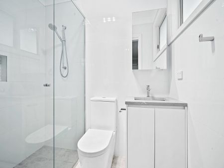 Fresh & Modern - Photo 2