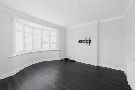 3 bedroom detached house to rent - Photo 2