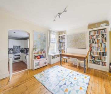 3 Bed Terraced House, Pascoe Road, SE13 - Photo 1
