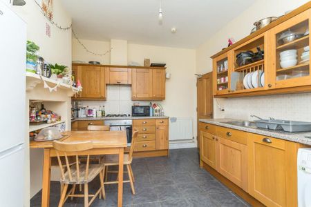 6 bedroom maisonette to rent - Photo 3